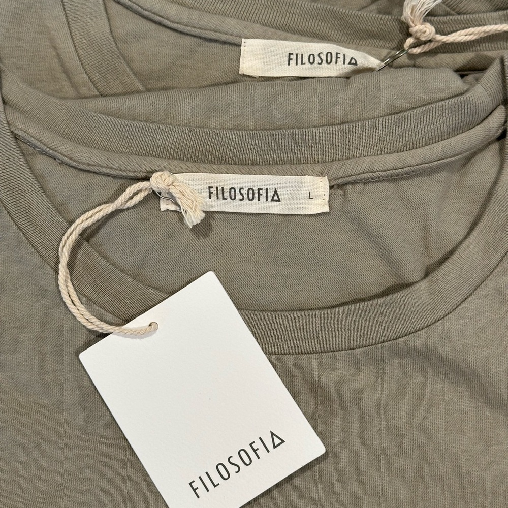 NWT Filosofia 30's Classic Cotton Tee in Olive - Picture 4 of 6